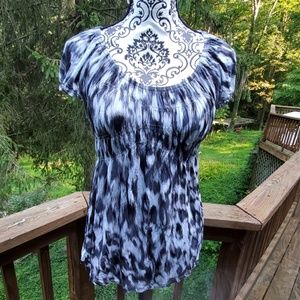 Daisy Fuentes Soft Stretch Top